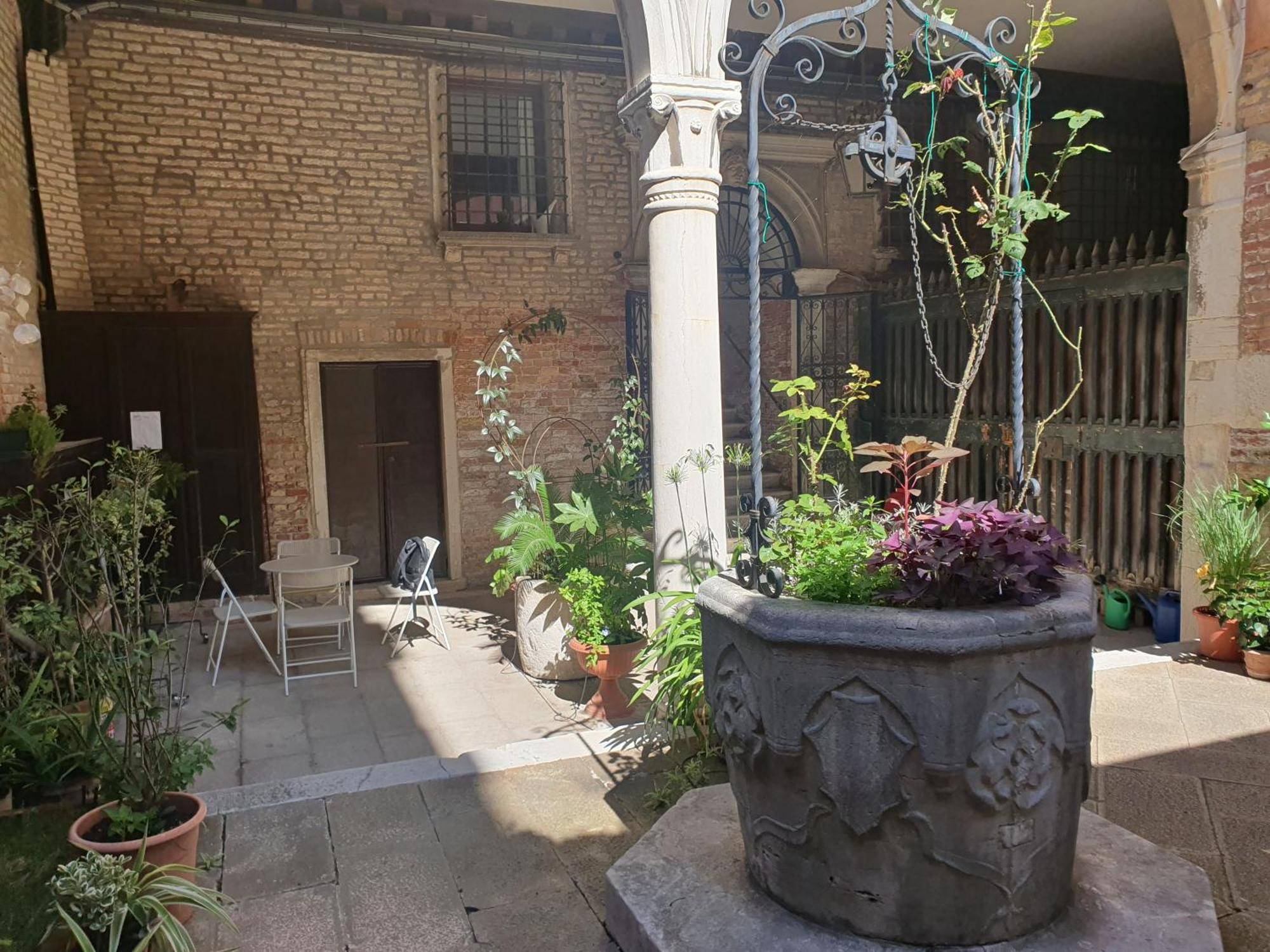 Apartamento Al Mezzanino, Palazzo Torniello Venecia Exterior foto