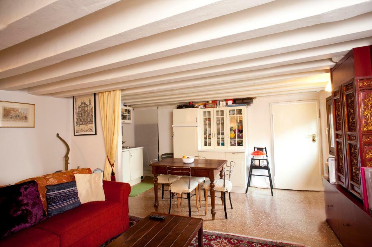 Apartamento Al Mezzanino, Palazzo Torniello Venecia Exterior foto