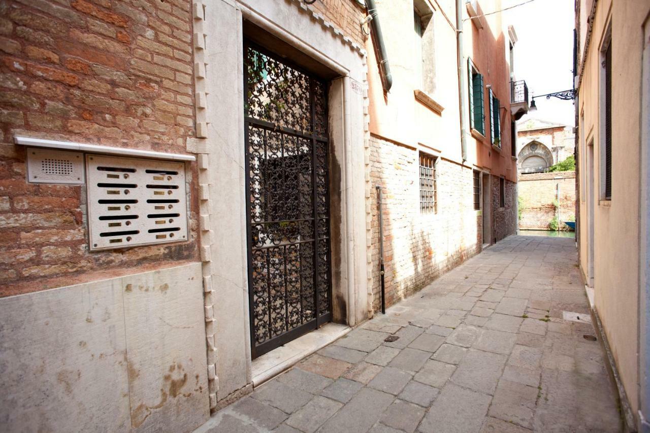 Apartamento Al Mezzanino, Palazzo Torniello Venecia Exterior foto