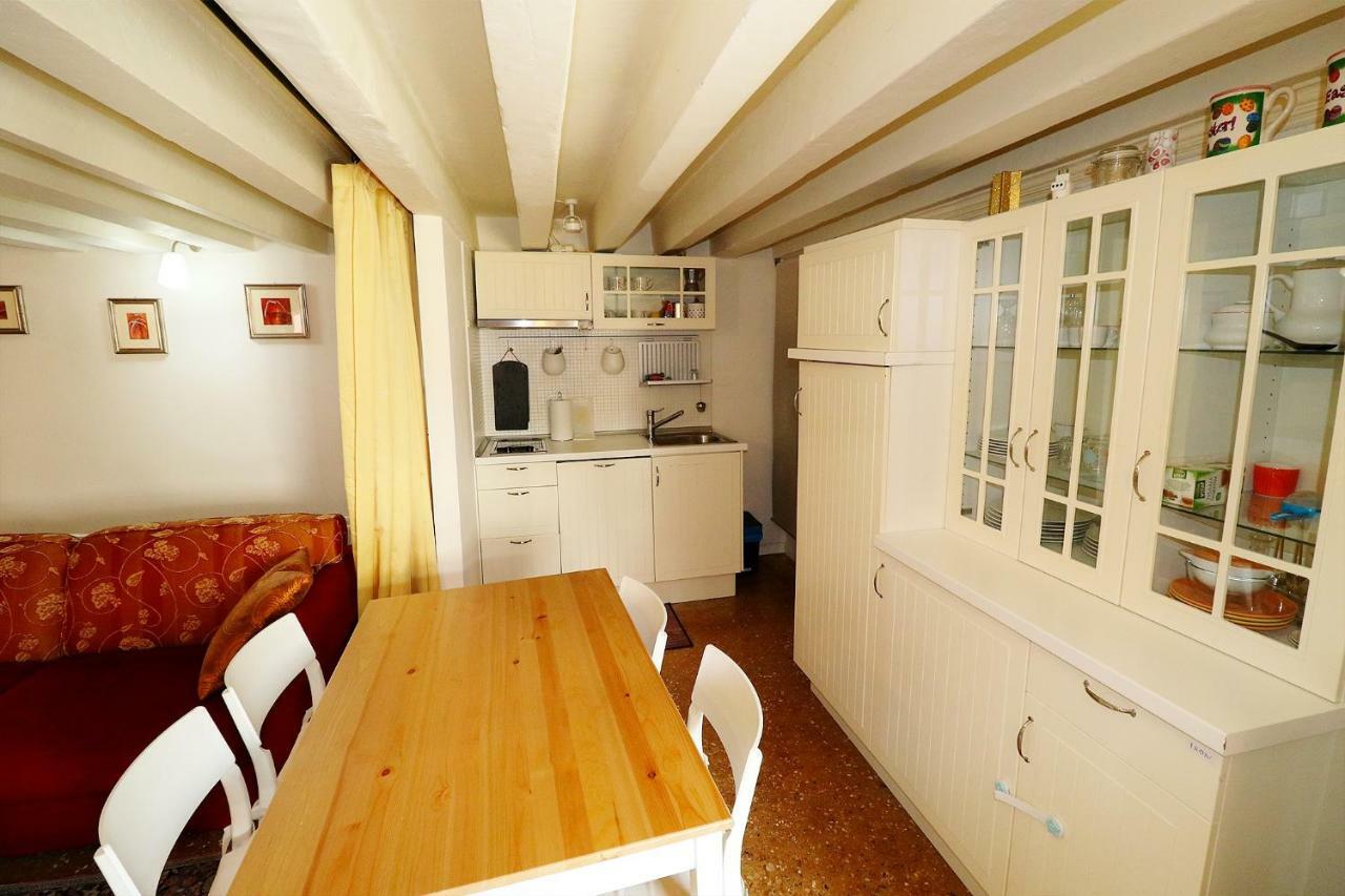 Apartamento Al Mezzanino, Palazzo Torniello Venecia Exterior foto